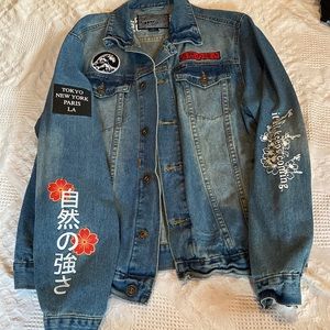 Men’s patch jean jacket size L